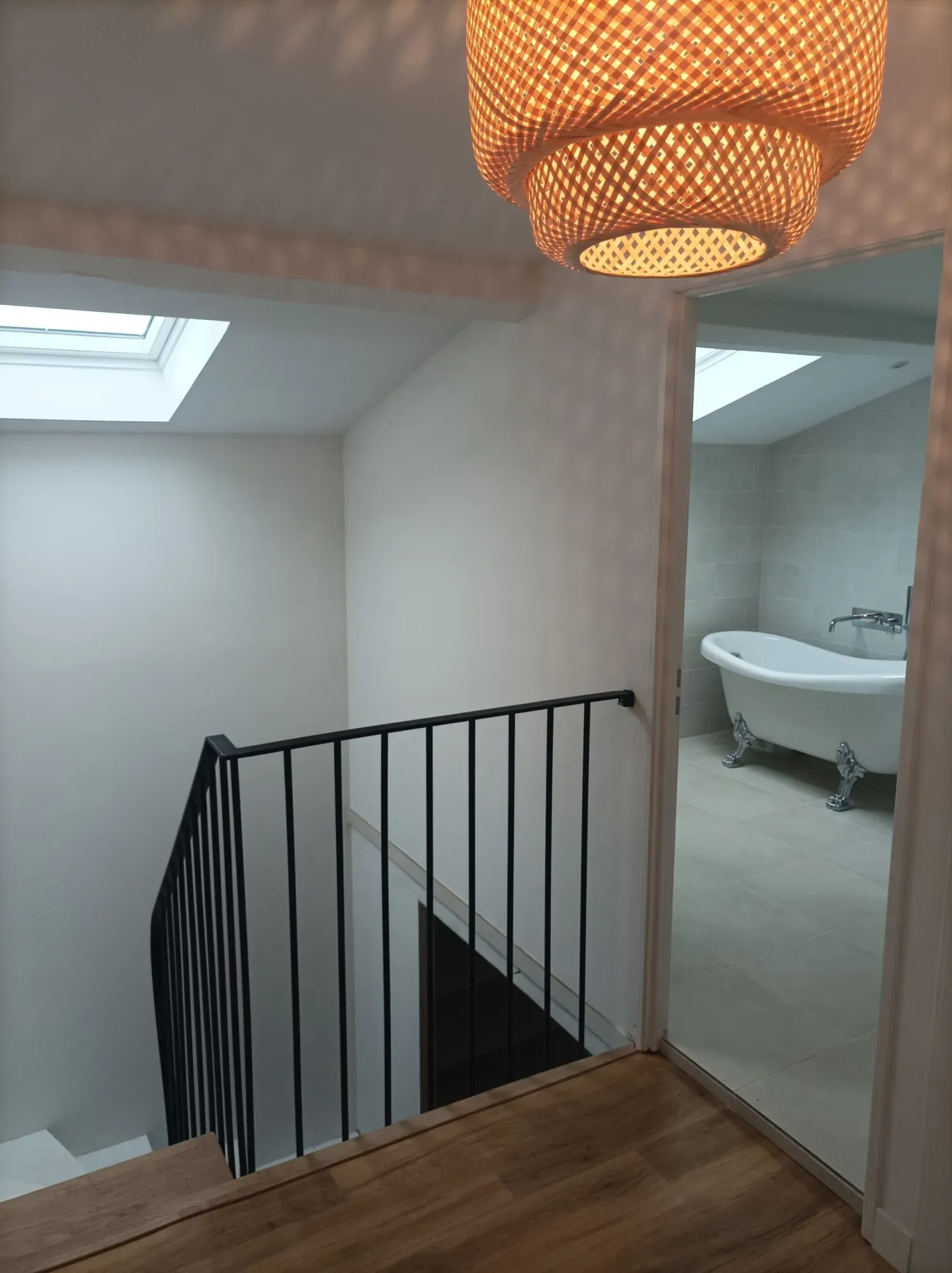 creation-escalier-beton-sur-mesure-a-le-chay-scaled